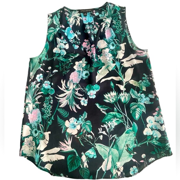 Banana Republic Sleeveless Top - size XS - Picture 2 of 6